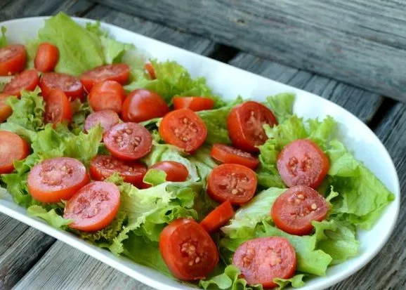 Теплый салат с курицей сладким перцем и помидорами кулинарные рецепты