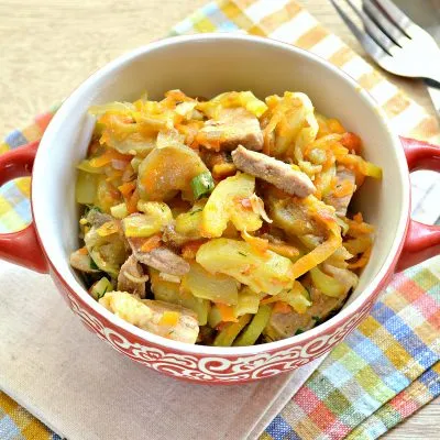Свинина, тушеная с кабачками, баклажанами, помидорами и перцем (рагу) - рецепт с фото