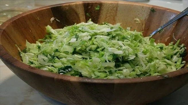 Салатик из капусты