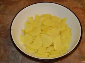 Картошка с грибами и сыром в духовке - фото шаг 1