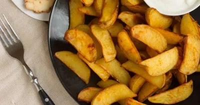 Картофельные дольки запеченные в духовке