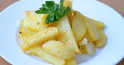 Картофельные ломтики в горчичном соусе
