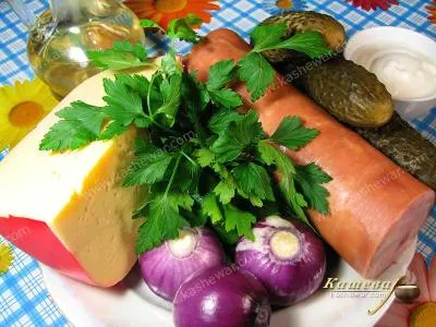 Подготовка продуктов к салату 