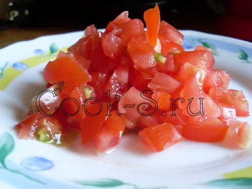 салат петушок - помидоры