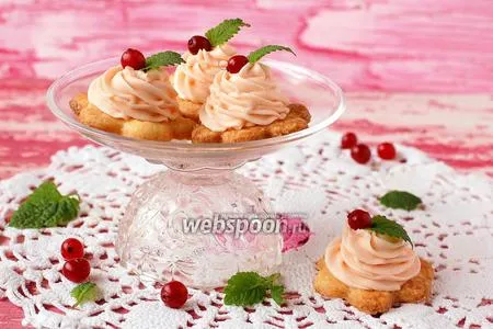 Фото рецепта Песочное пирожное с кремом