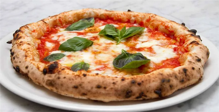 Готовим неаполитанскую пиццу: 5 рецептов для ценителей оригинального вкуса