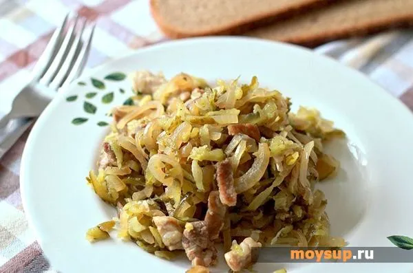 Салат с говядиной и солеными огурцами 