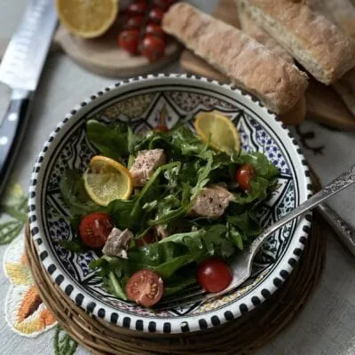 Салат с рукколой и лососем - рецепт с фото