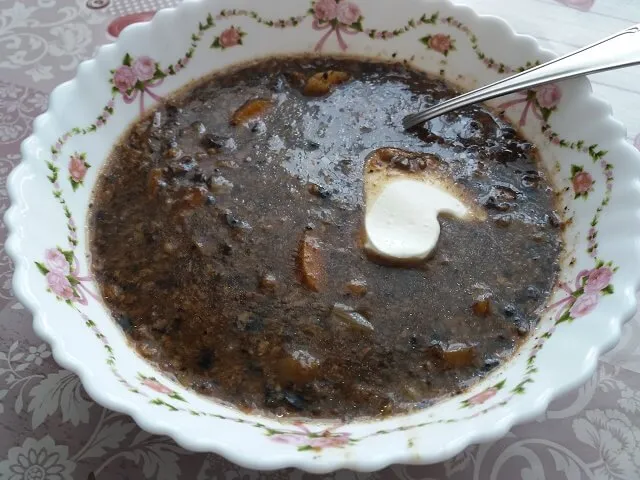 Готовый грибной суп