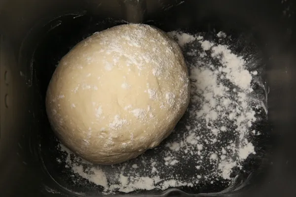 prepared dough in bread maker - Гречневый хлеб в хлебопечке