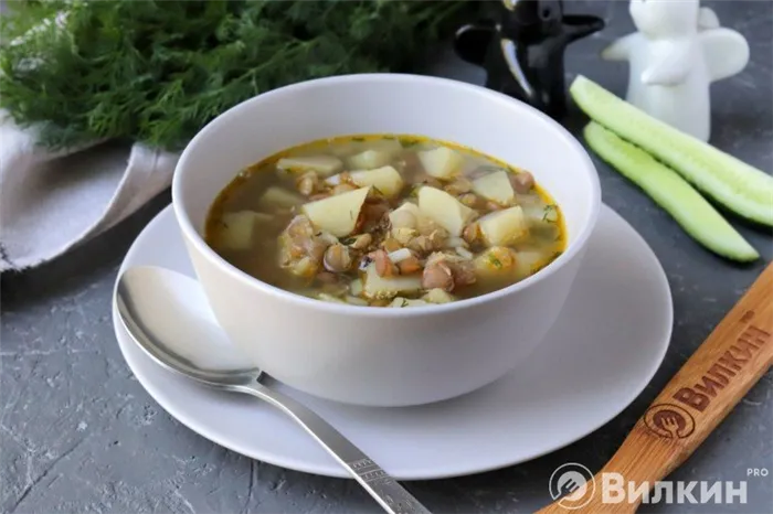 Суп из зеленой чечевицы с картошкой на обед