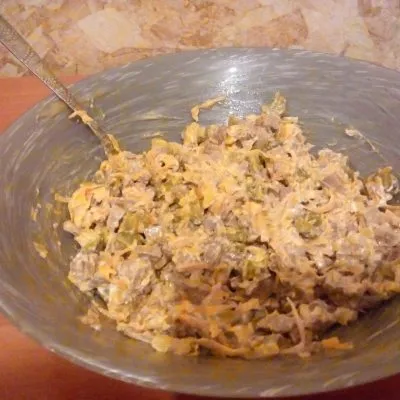 Салат с куриной печенью и огурцами - рецепт с фото