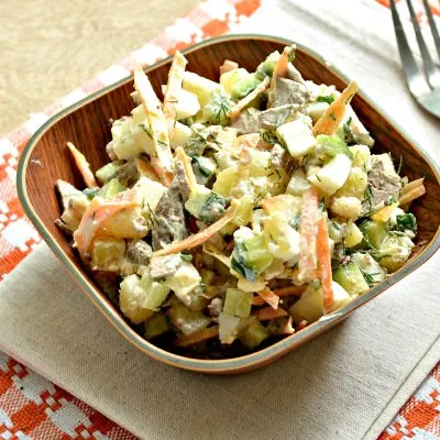 Картофельный салат с овощами и печенью - рецепт с фото