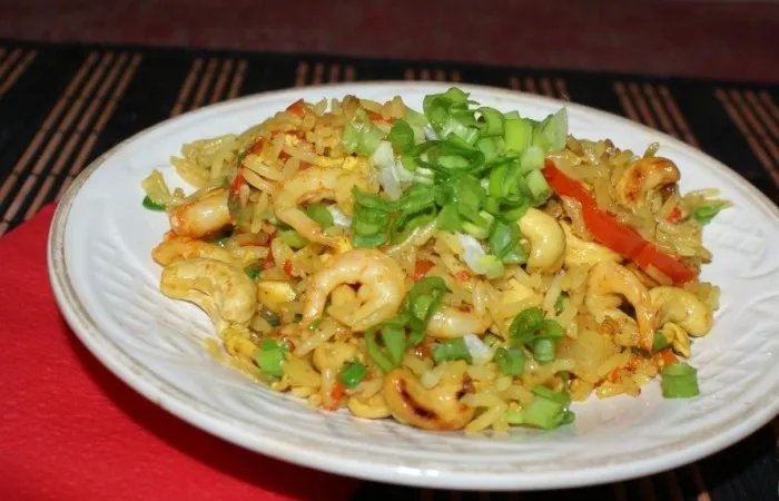 Жареный рис по-тайски с курицей - пошаговый рецепт с фото
