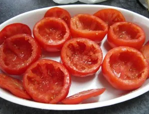Фаршированные помидоры фаршем в духовке - фото шаг 2