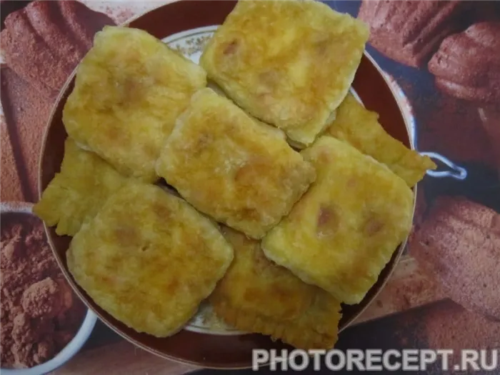 Фото рецепта - Жареные слойки с колбасой и сыром - шаг 5