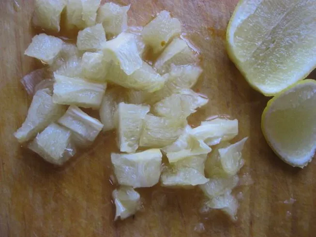 Кусочки тыквы с сахаром и лимоном в духовке