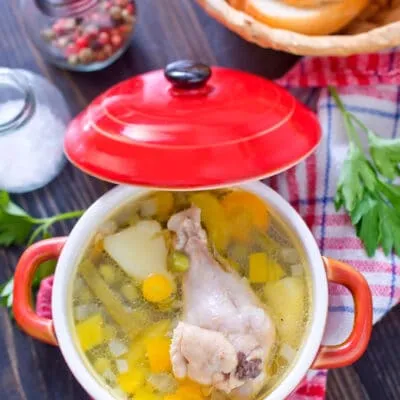 Куриный суп с овощами (без зажарки) - рецепт с фото
