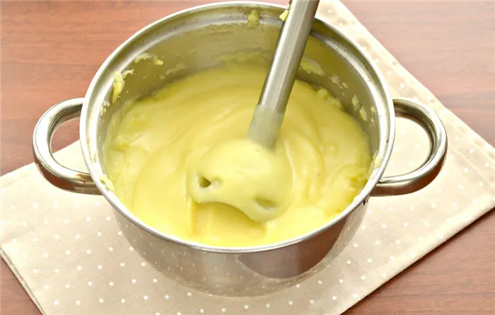 Фото рецепта - Картофельное пюре с чесноком в блендере - шаг 4