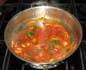 Мидии в томатном соусе - фото шаг 3