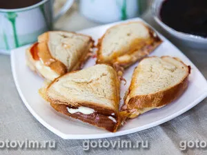 Тосты с ветчиной и сыром (в сэндвичнице)