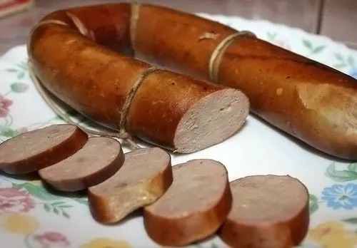 Варено-копченая колбаса в домашних условиях