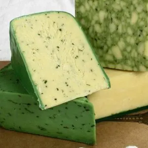 Зеленый сыр Песто