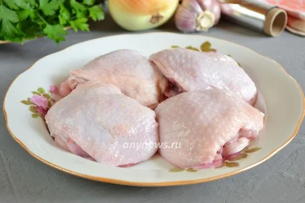 Куриные бедра в фольге в духовке - ингредиенты