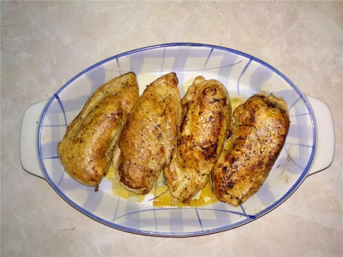 Фото рецепта - «Куриные кармашки» или фаршированное куриное филе - шаг 6