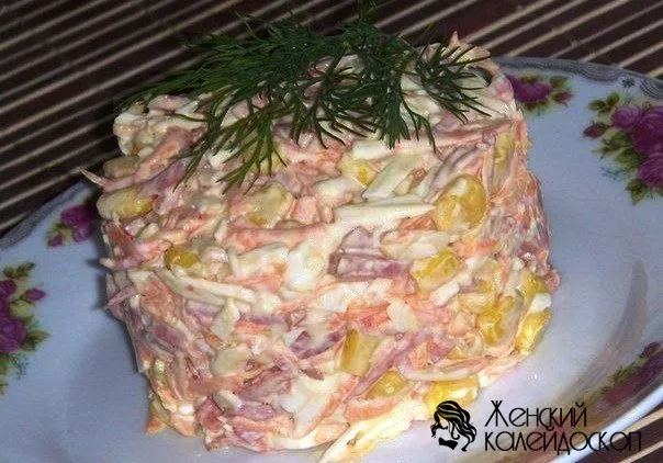 Салаты с копченым сыром