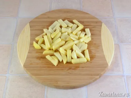 Картофель почистить, порезать