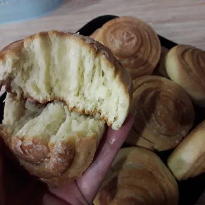 Фото рецепта - Французские булочки из дрожжевого теста с сахаром - шаг 16