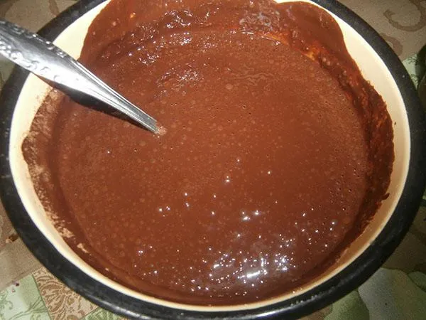 вымешать шоколадное тесто