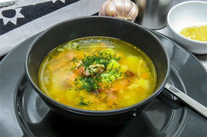 Гороховый суп с копченостями и курицей