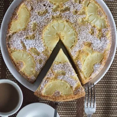 Пирог с ананасами - рецепт с фото