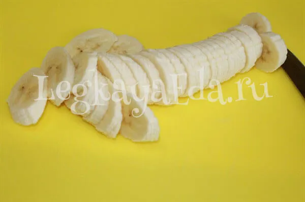 блинный торт с бананами