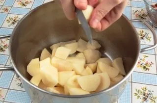 Картофельные зразы с грибами и сыром - фото шага 2