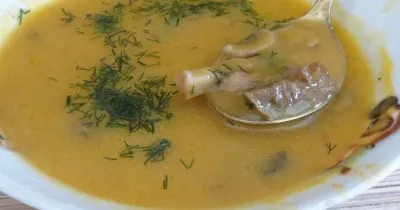 Грибной суп-пюре с сельдереем и картошкой