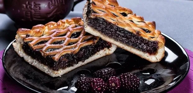 Пирог с ежевикой – 5 сладких рецептов