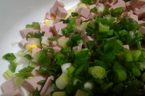 легкий весенний салат