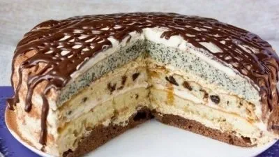 Торт «Роскошный сметанник» с фундуком
