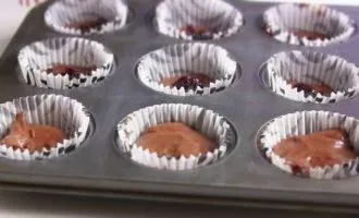 Пошаговый рецепт приготовления шоколадного кекса с вишней