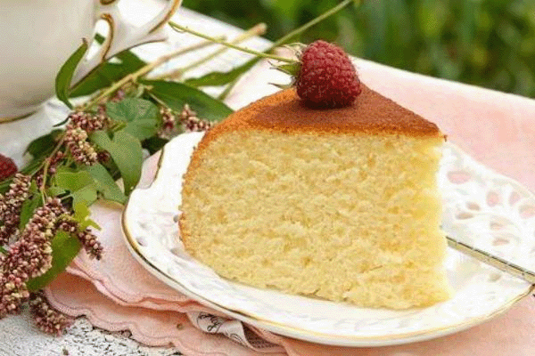 Пирог со сгущенкой – вкусные и быстрые рецепты с фото приготовления в духовке, в мультиварке и на сковороде