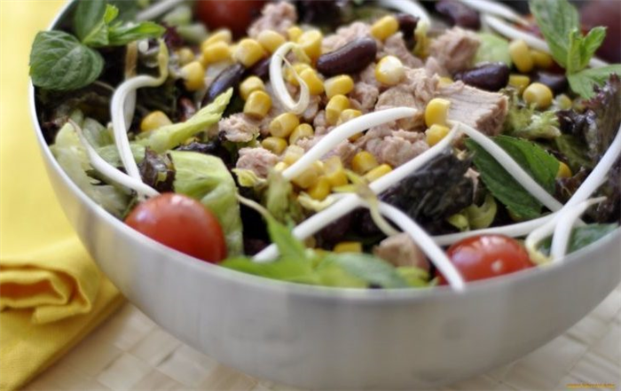 рецепт салата с говядиной и кукурузой