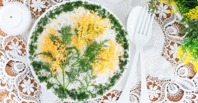 Салат мимоза с сайрой классический на праздник