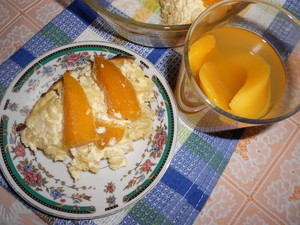 Макаронная запеканка с творогом и консервированным манго