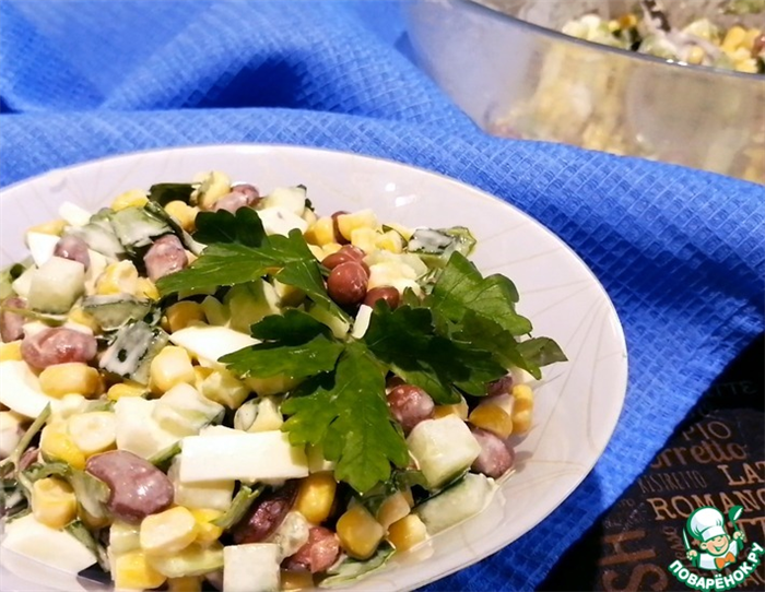 Рецепт: Салат с красной фасолью и кукурузой