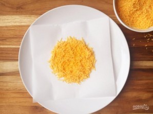 Сырные чипсы по-домашнему - фото шаг 1