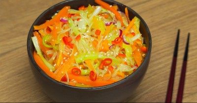 Фунчоза со свежими овощами по-корейски