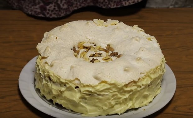 Как приготовить “Королевский” торт с безе и орехами по пошаговому рецепту с фото